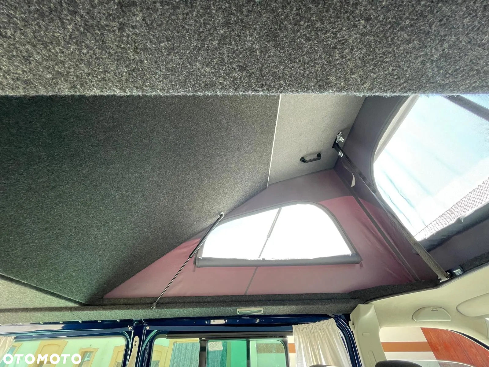 Volkswagen Multivan - 9