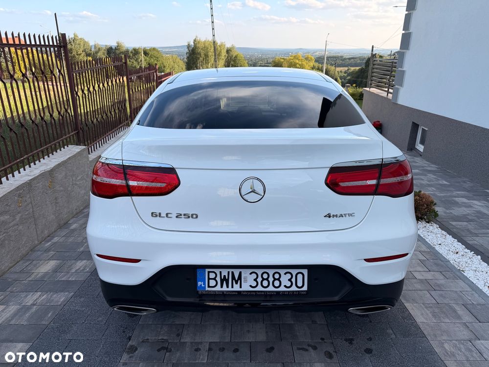 Mercedes-Benz GLC - 14