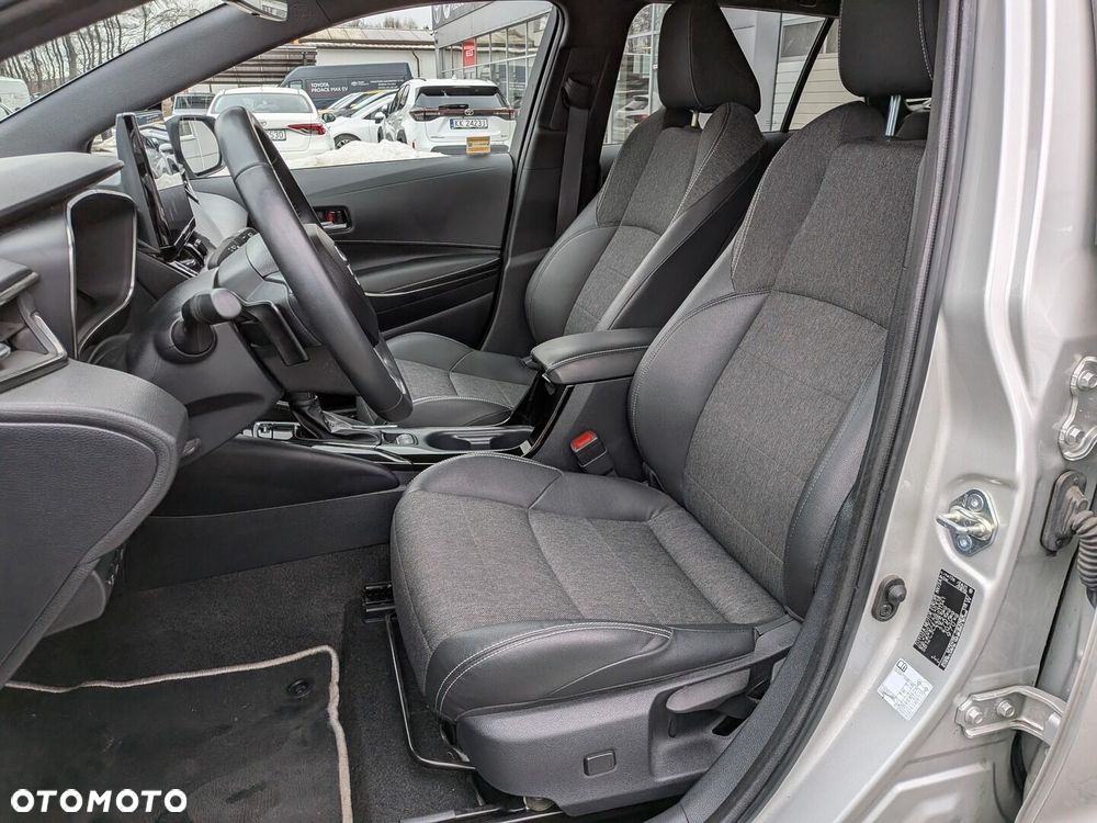 Toyota Corolla 2.0 Hybrid Style - 33