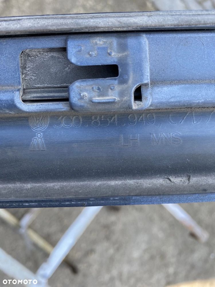 LISTWA LEWA NA TYLNE DRZWI VW PASSAT B8 3G0854949 - 4