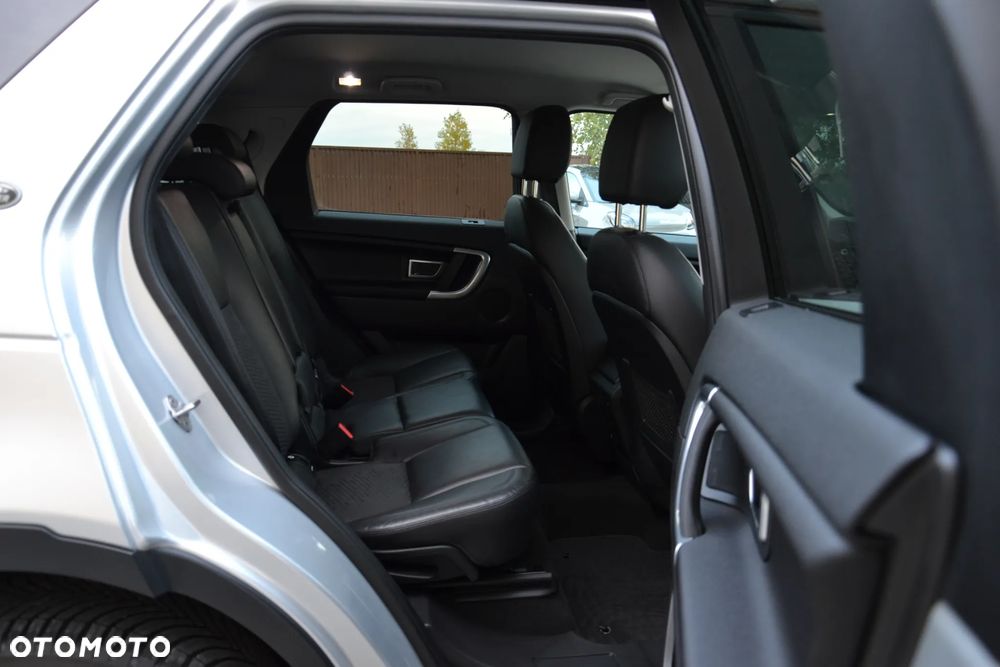 Land Rover Discovery Sport - 35