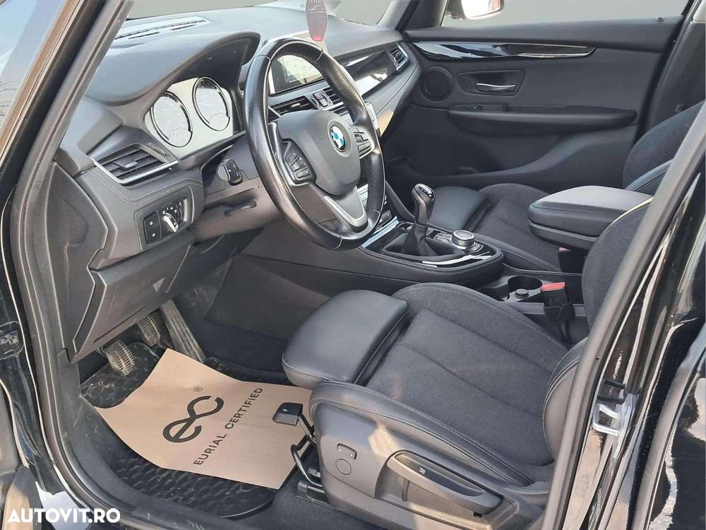 BMW Seria 2 218d Sport Line - 7