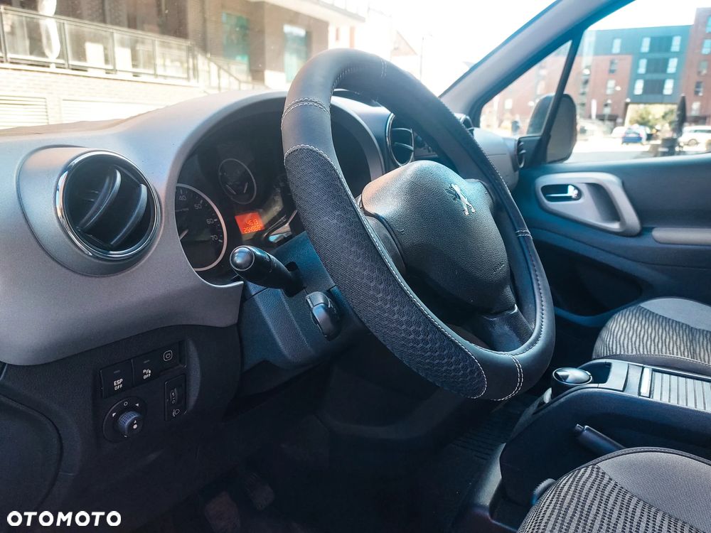 Peugeot Partner Kombi 110 Premium - 15