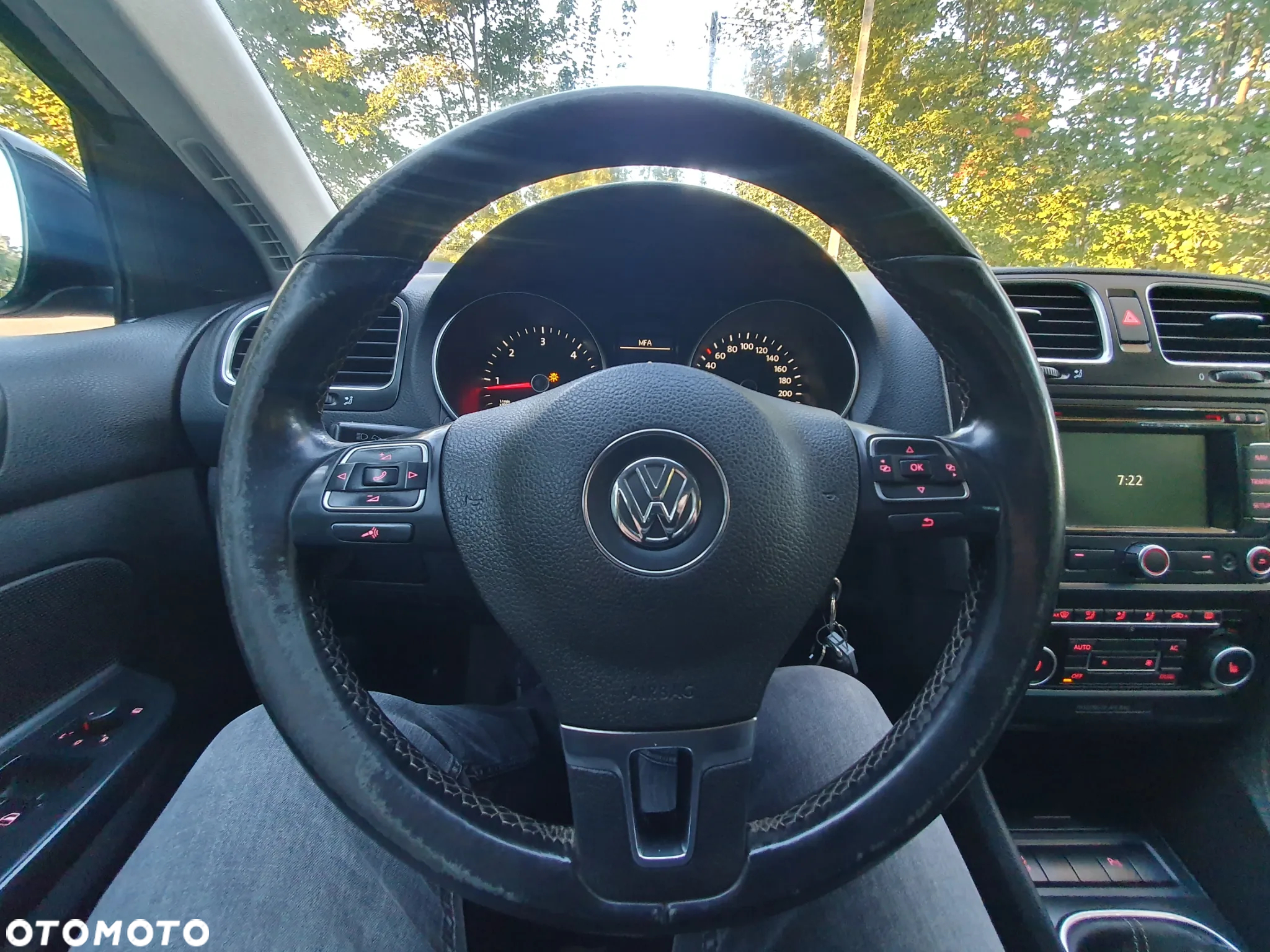 Volkswagen Golf 1.6 TDI DPF MATCH - 14