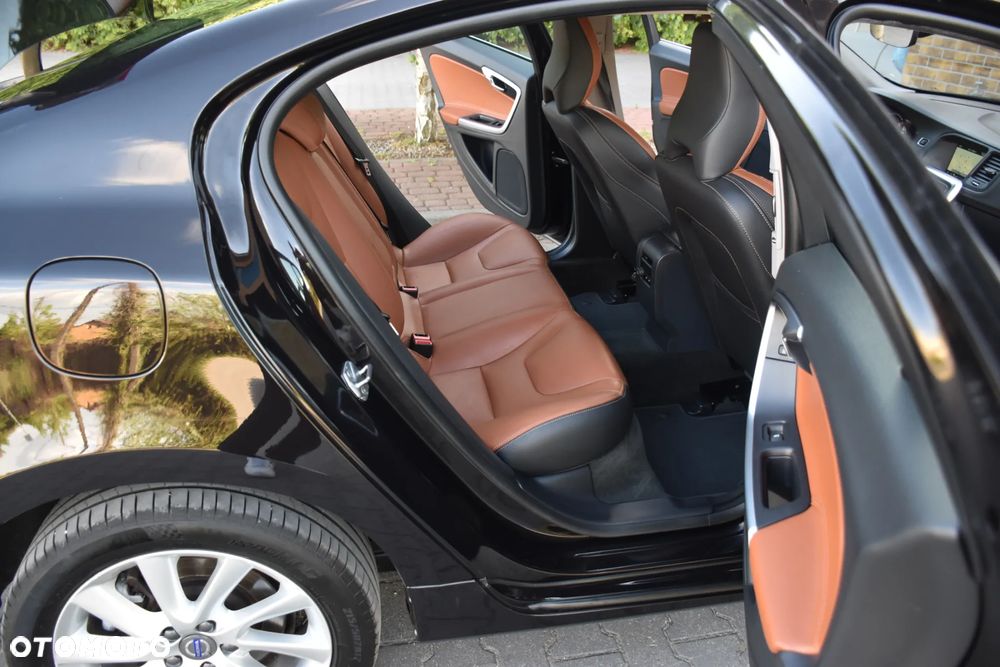 Volvo S60 D3 Summum - 14