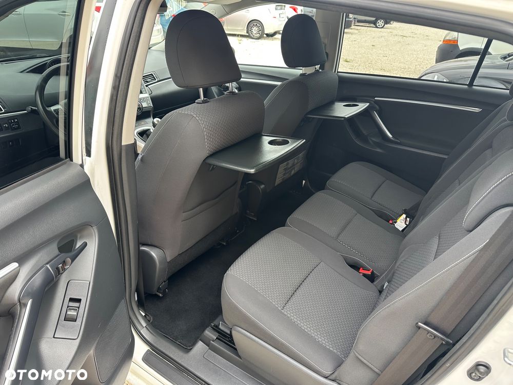 Toyota Verso 1.8 Life - 19