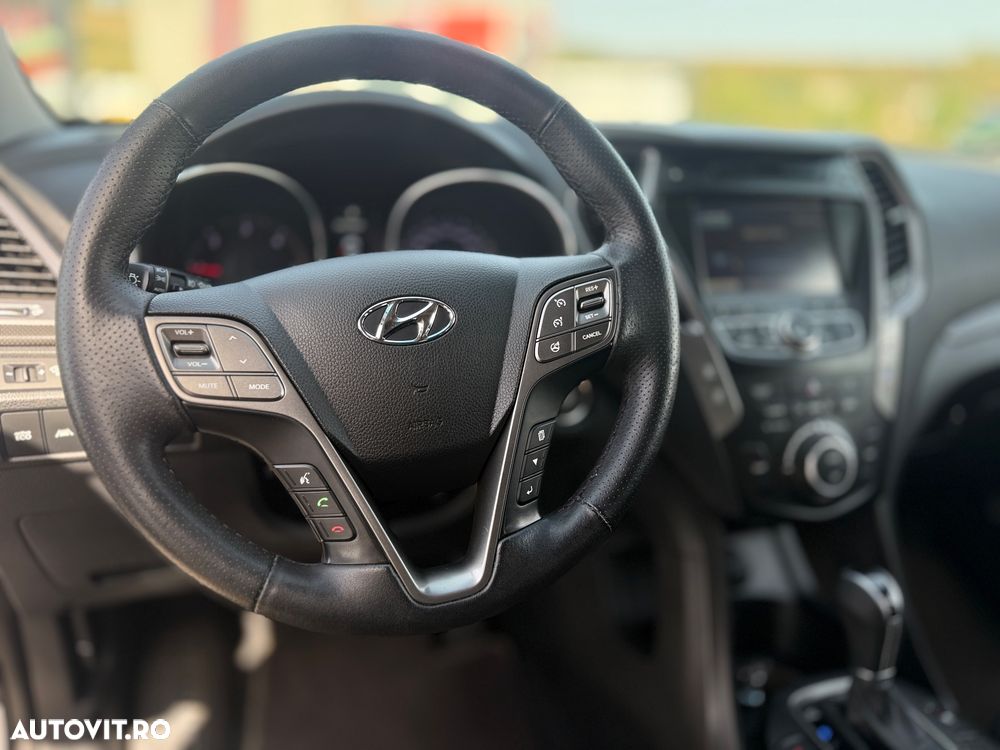 Hyundai Santa Fe 2.2 DSL VGT 5 SEATS 4WD AT FULL - 9