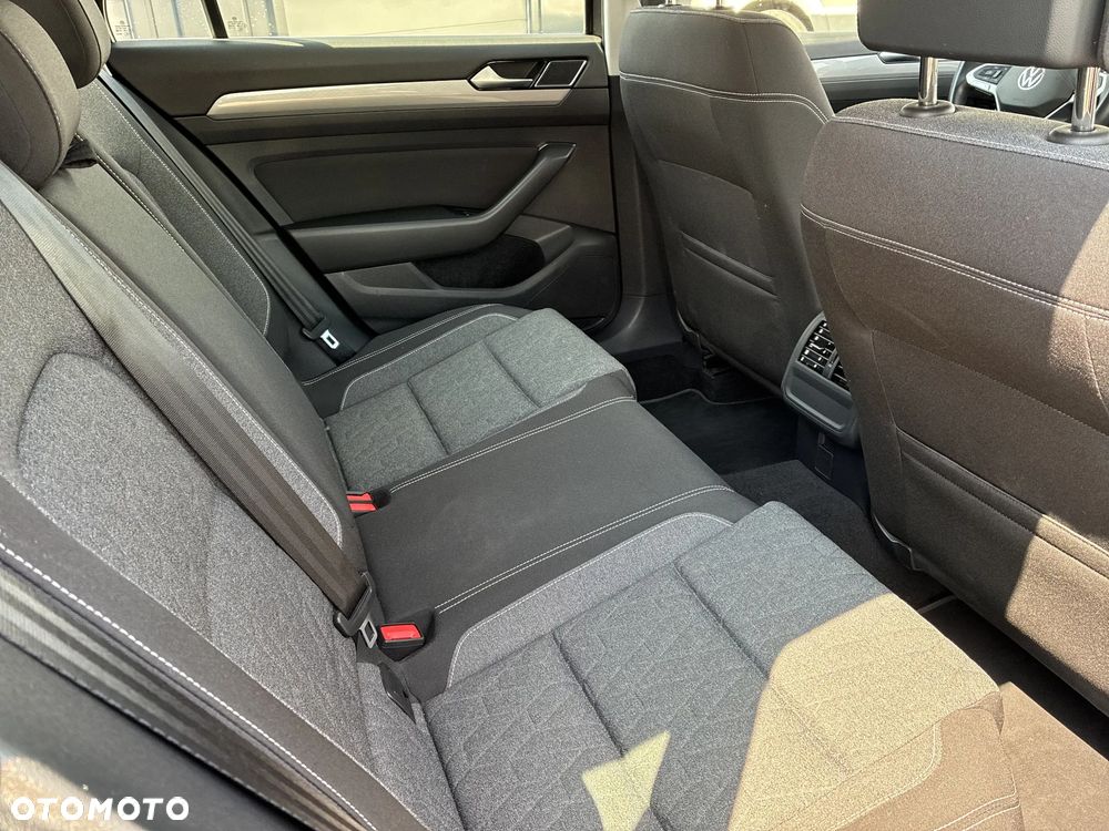 Volkswagen Passat 2.0 TDI EVO Business DSG - 14