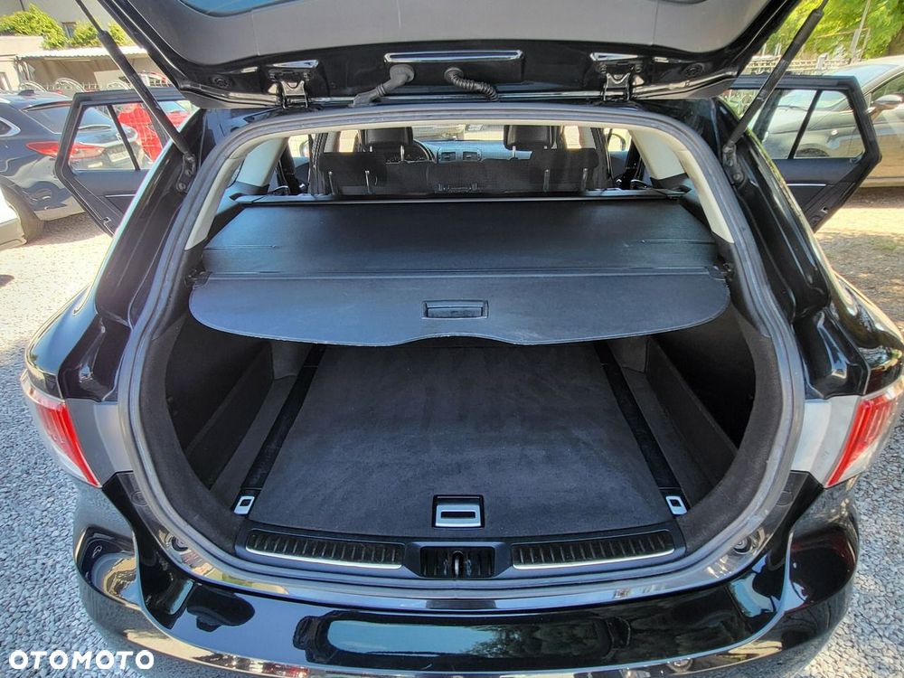 Toyota Avensis - 12