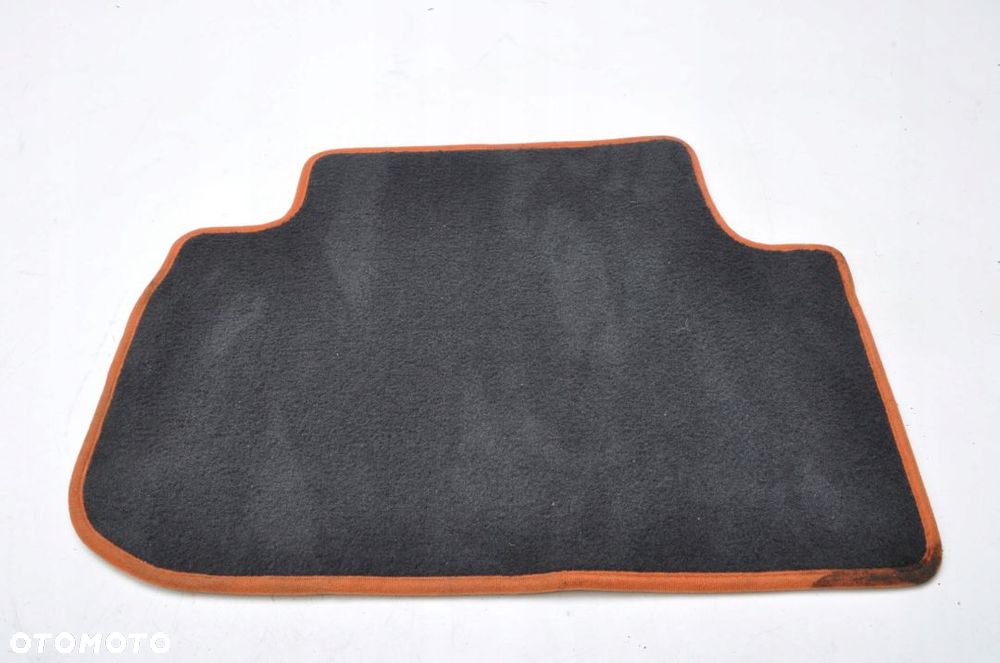 BMW F40 DYWANIKI WELUROWE KOMPLET - 8