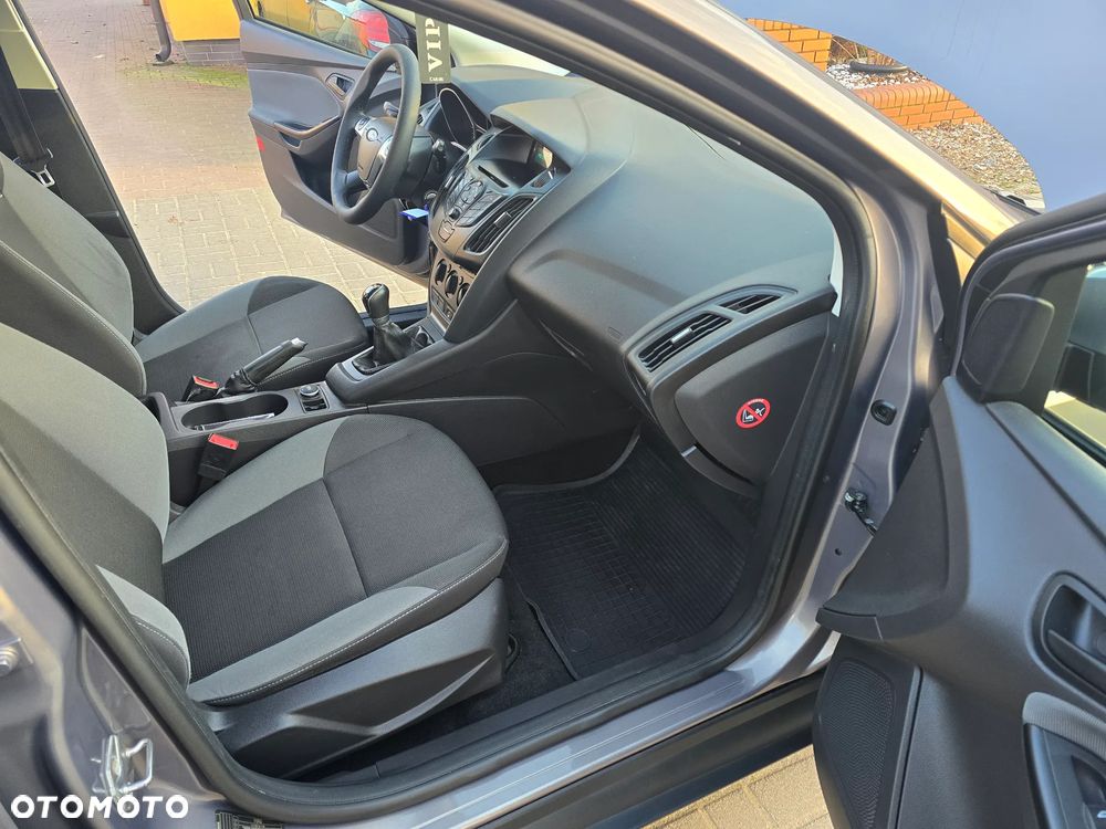 Ford Focus - 21