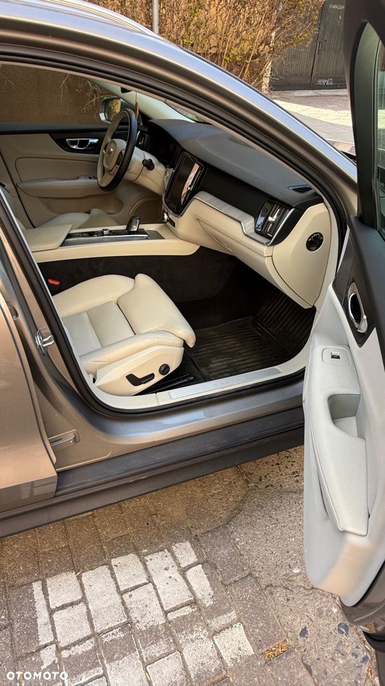 Volvo V60 B5 B AWD Inscription - 13