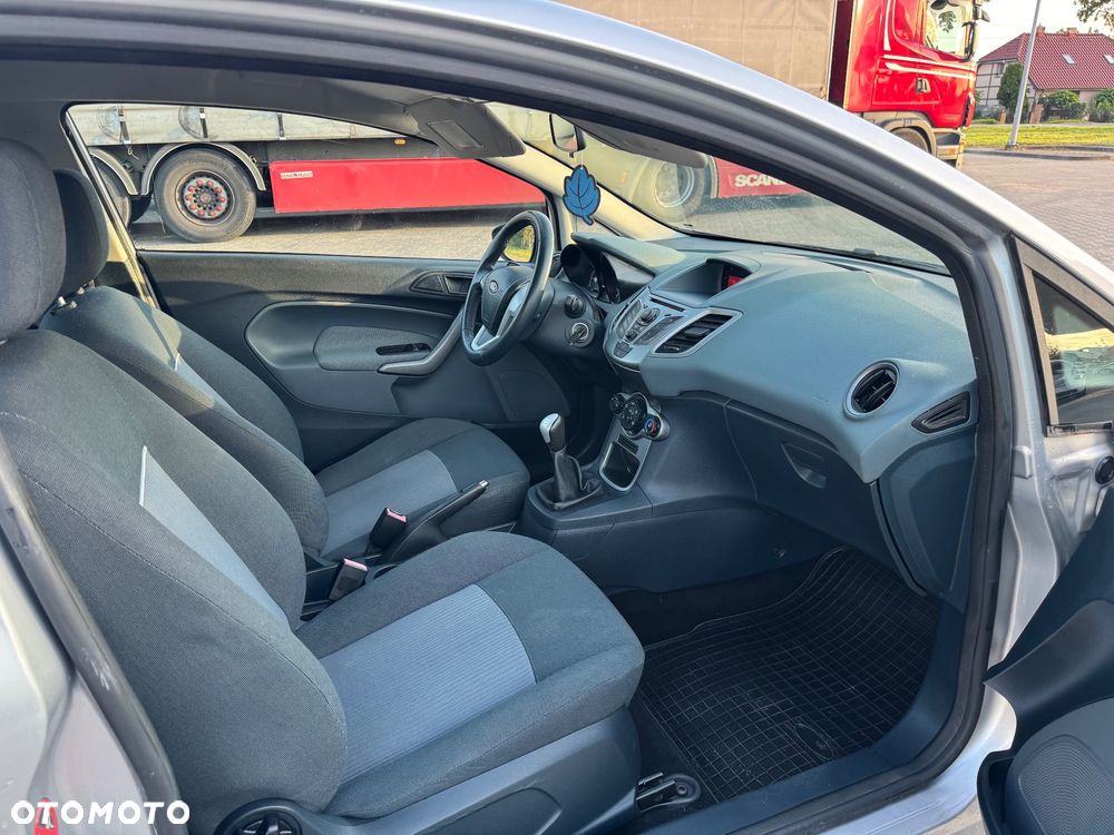 Ford Fiesta 1.6 TDCi DPF Trend - 26