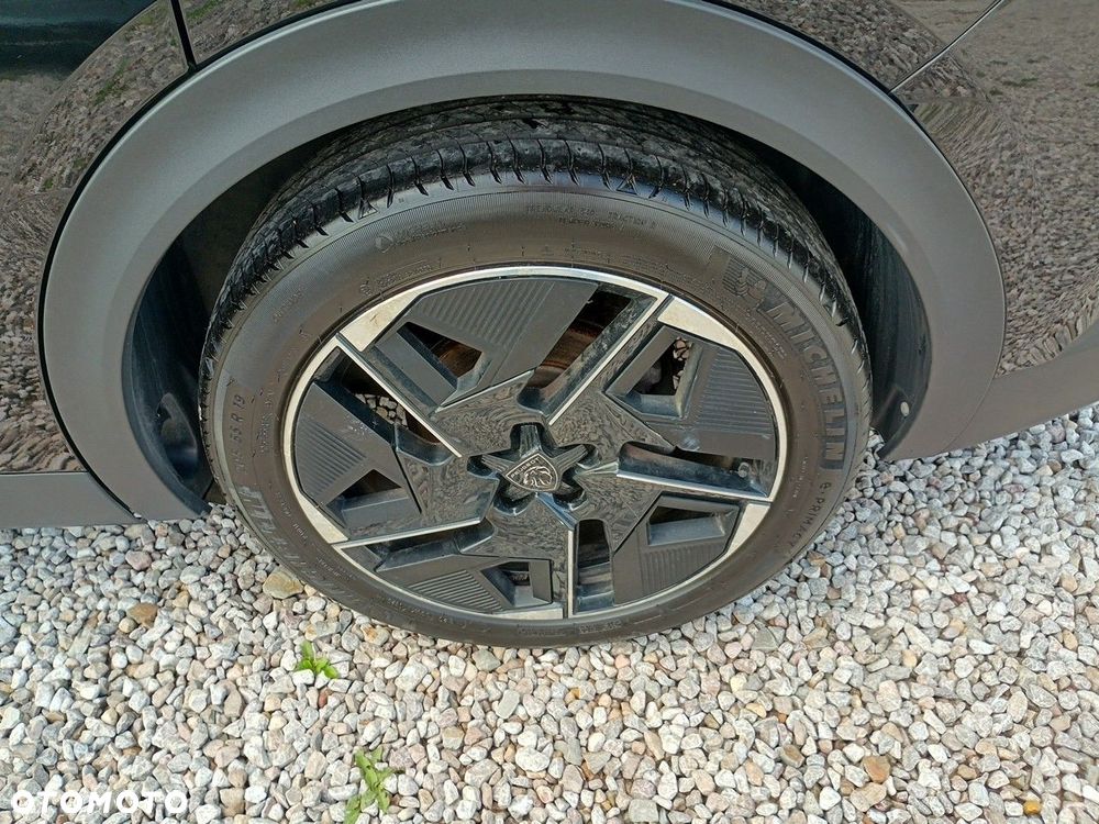 Peugeot 408 - 11