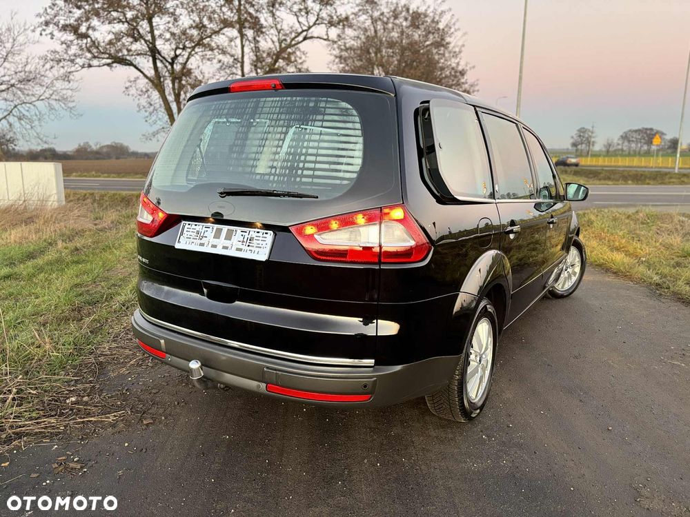 Ford Galaxy 2.0 Ghia - 10