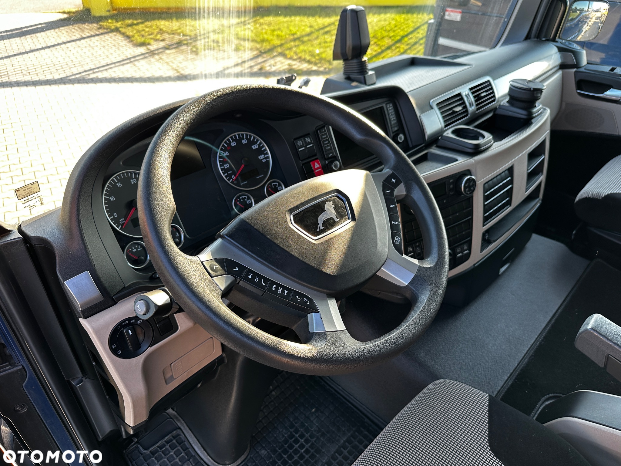 MAN TGM 12.250/E6/zestaw z przyczepą,poduszki P+T/kabina sypialna,automat,klima,webasto, - 16