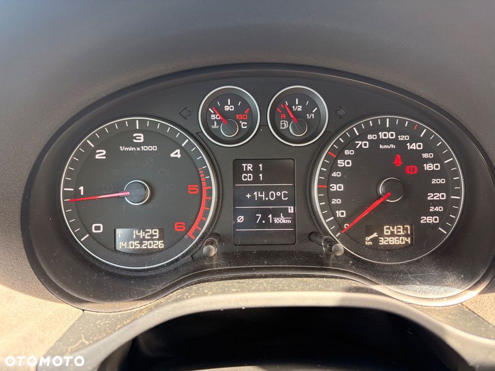 Audi A3 3-drzwiowe 2.0 TDI Ambiente - 8