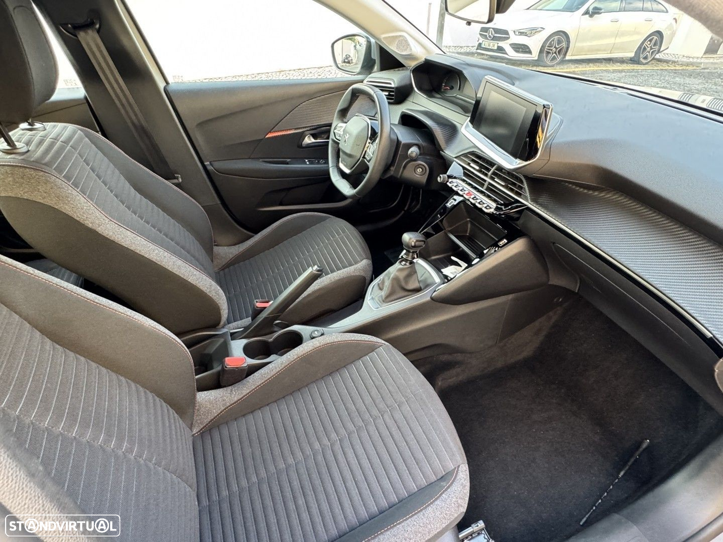 Peugeot 208 1.2 PureTech Allure - 11