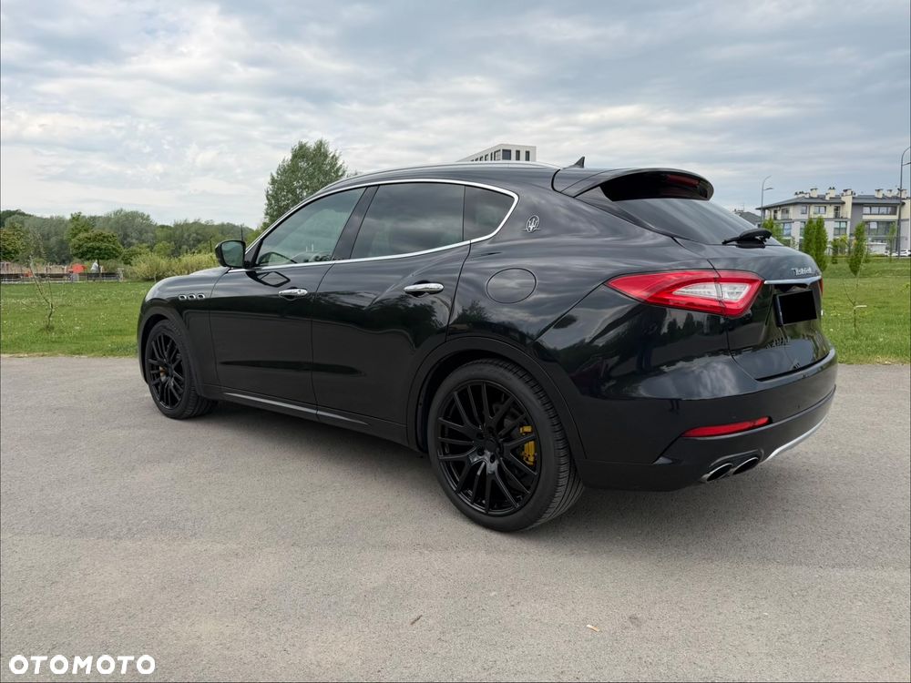Maserati Levante S Q4 - 4