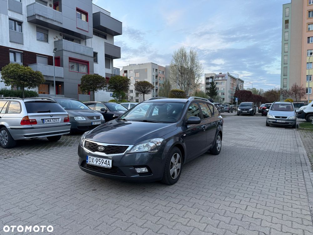 Kia Ceed 1.6 CVVT Dream-Team Edition - 26