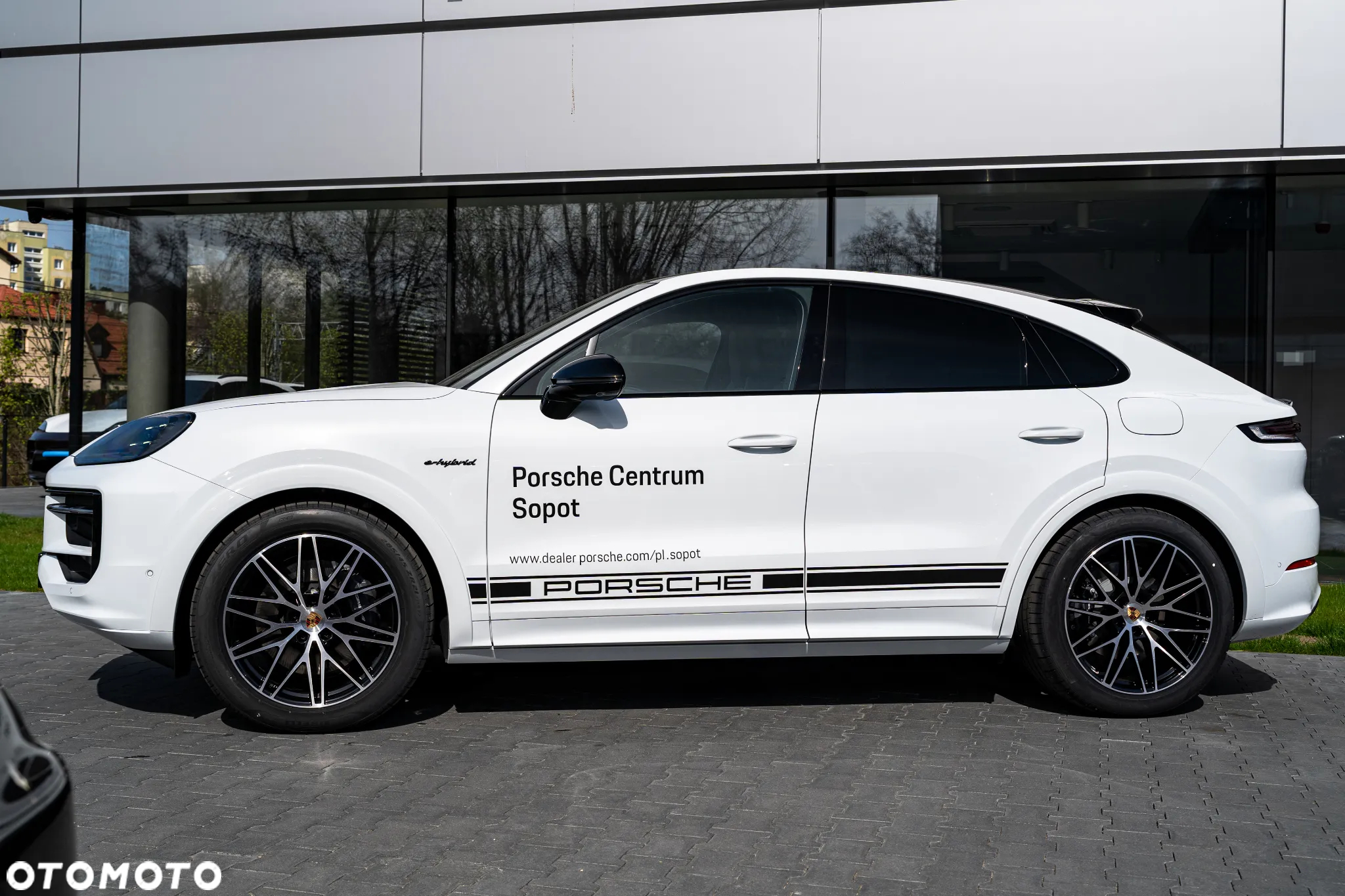 Porsche Cayenne - 2