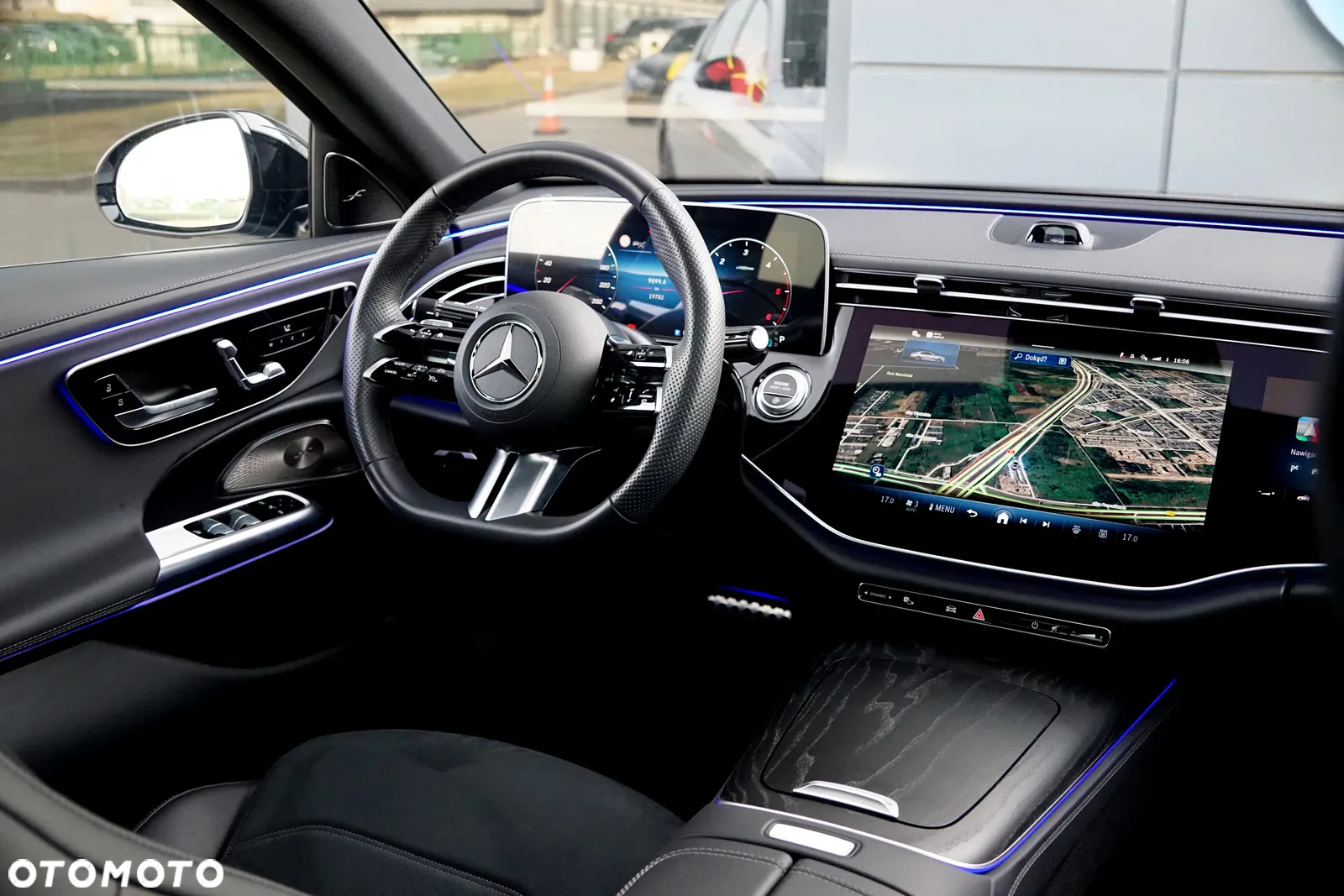 Mercedes-Benz Klasa E 220 d 4Matic 9G-TRONIC Edition AMG Line - 29
