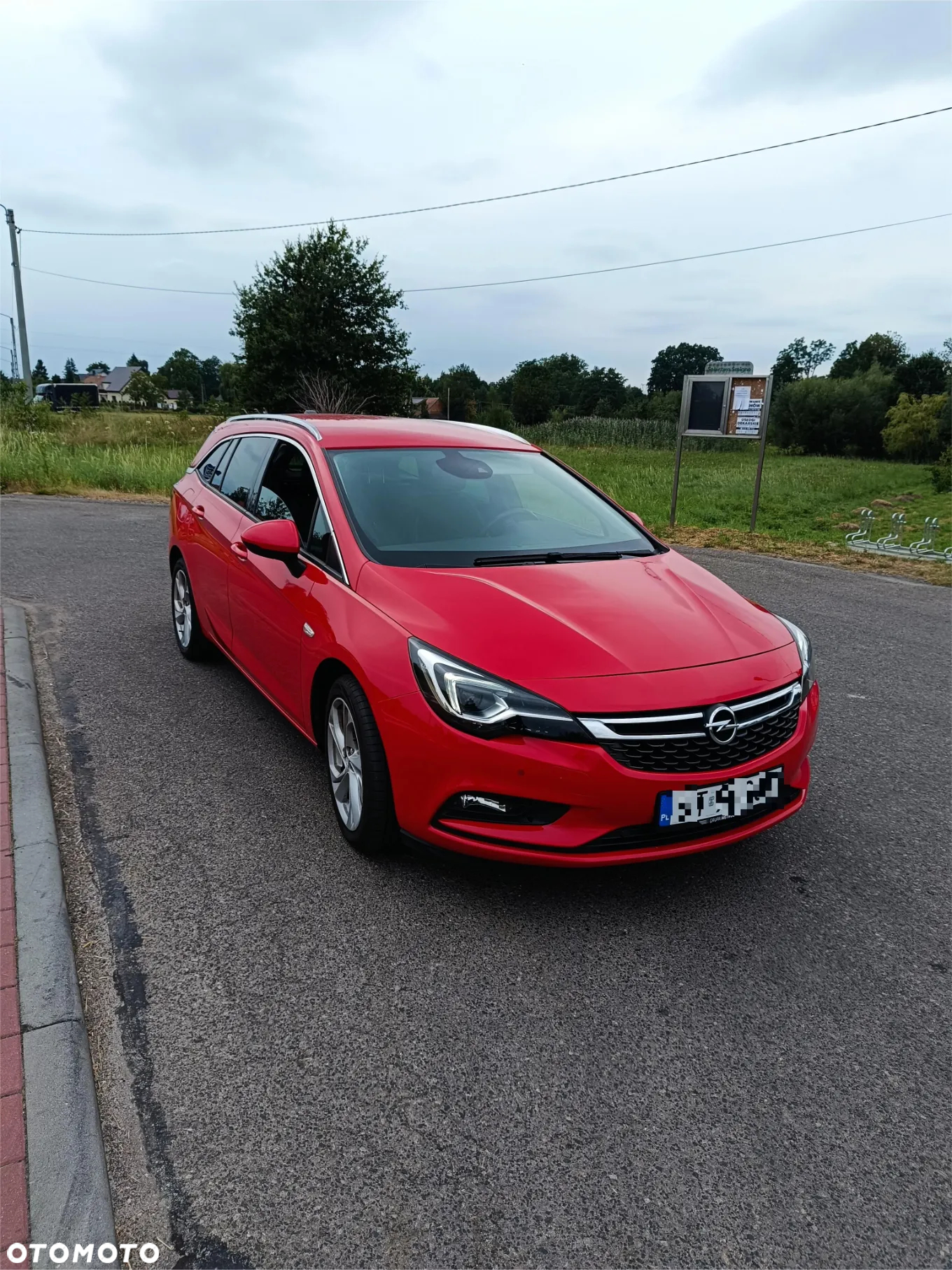 Opel Astra 1.4 Turbo Start/Stop Sports Tourer Dynamic - 2