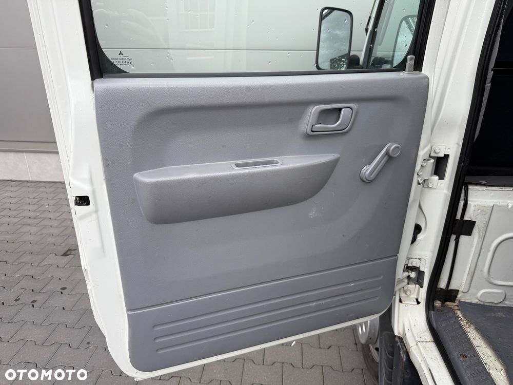 Mitsubishi CANTER - 17