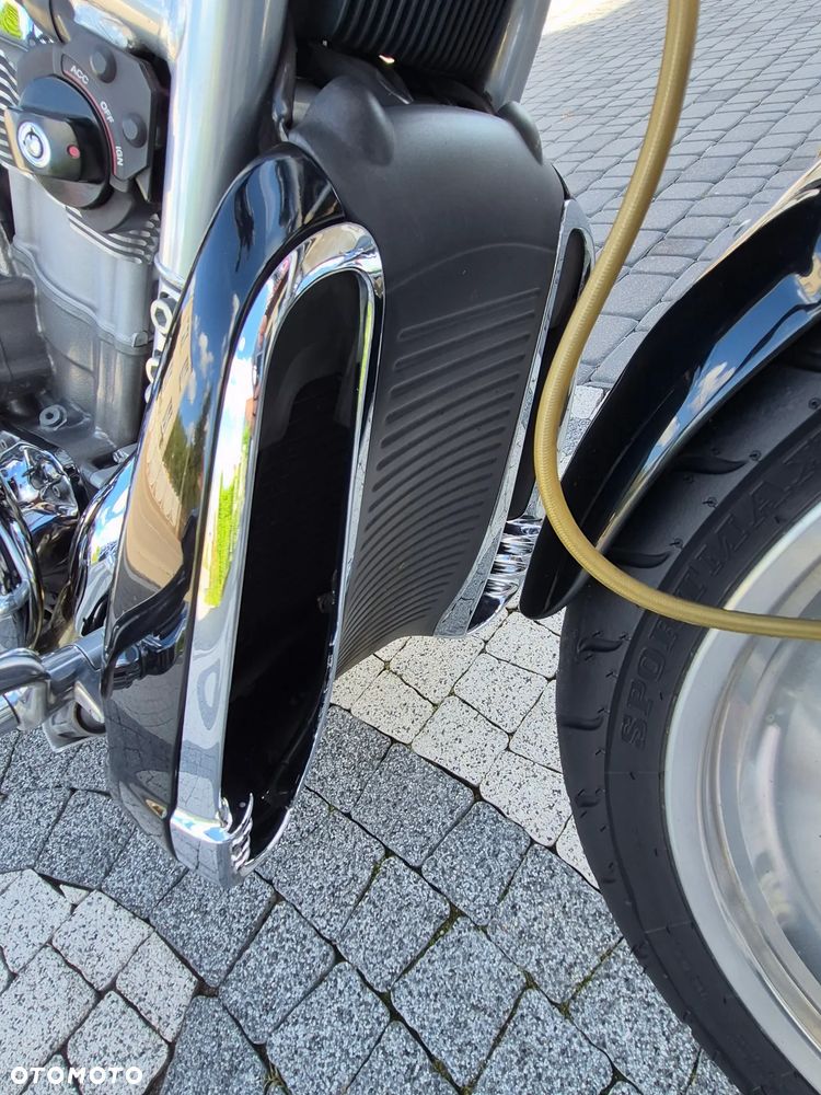 Harley-Davidson V-Rod Street Rod - 11