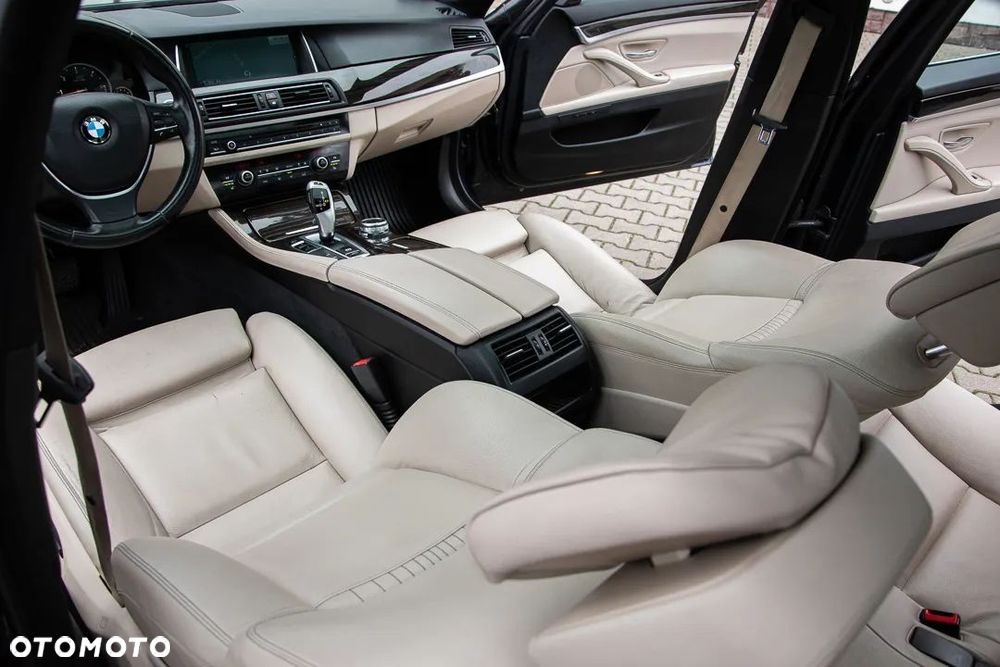 BMW Seria 5 520d Luxury Line - 26