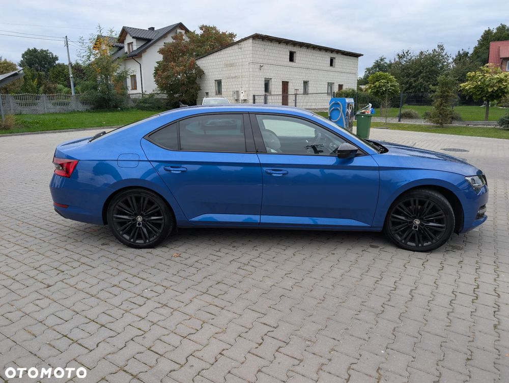 Skoda Superb 2.0 TDI SCR Style DSG - 8