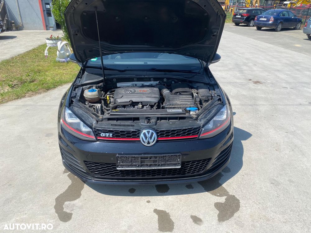 Volkswagen Golf GTI BlueMotion Technology - 2