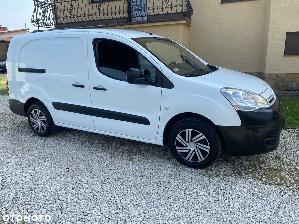 Citroën BERLINGO 1.6 HDI, MAX długi, 3-osobowy, klimatyzacja, zakupiony w salonie w Rzeszowie Bezwypadkowy serwisowany - 34