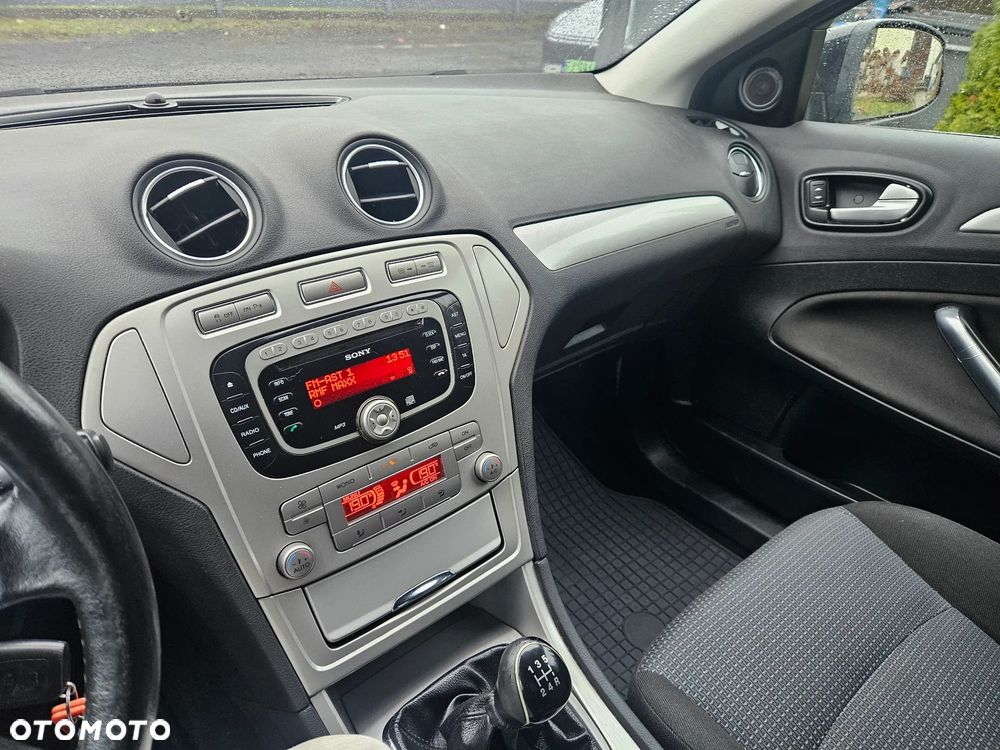 Ford Mondeo SW 1.6 Ti-VCT Ambiente - 19