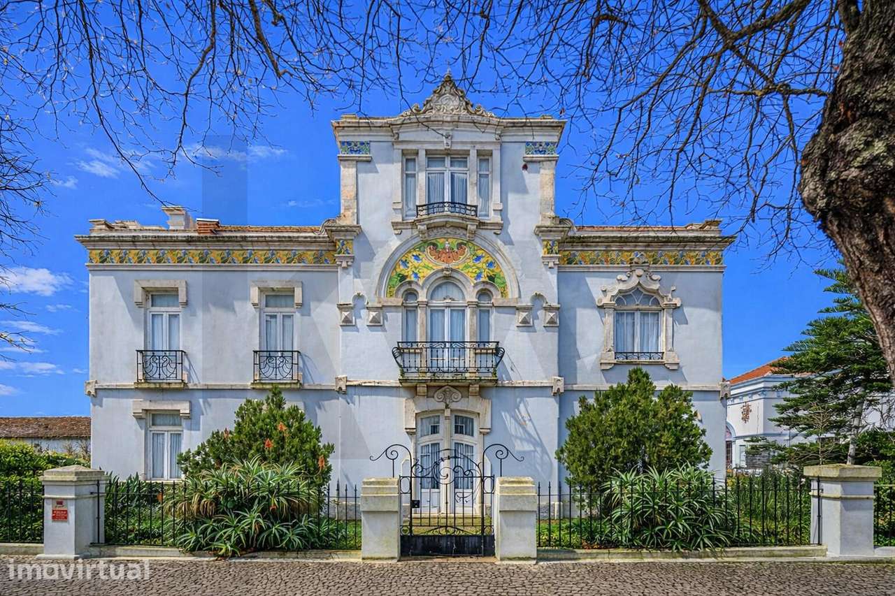 Palacete Histórico para Reabilitação em Estremoz - Grande imagem: 2/41