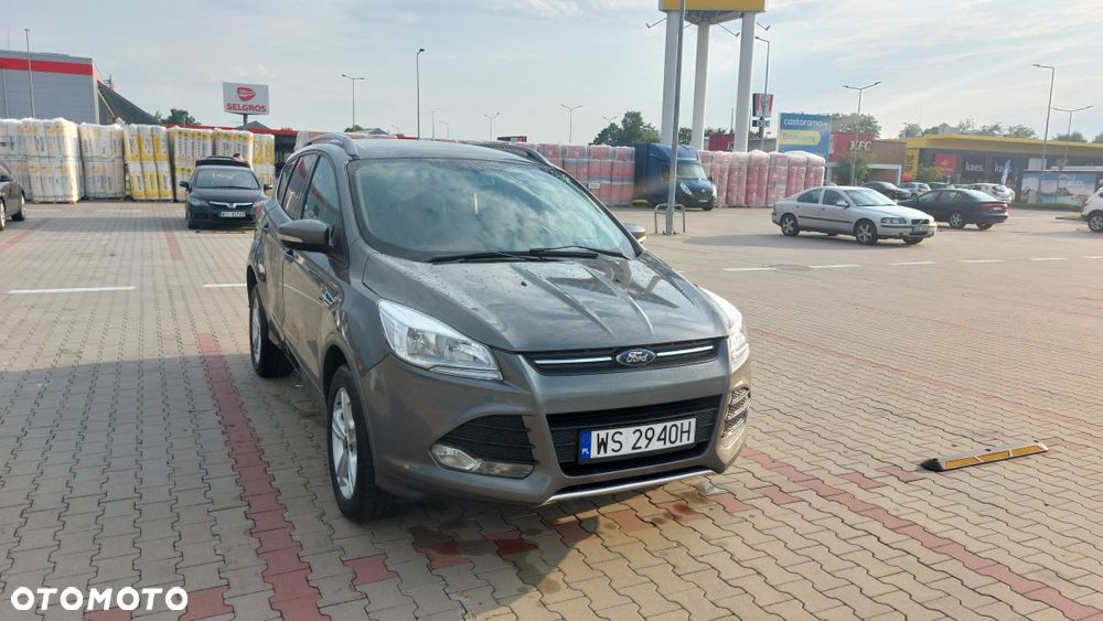Ford Kuga - 1