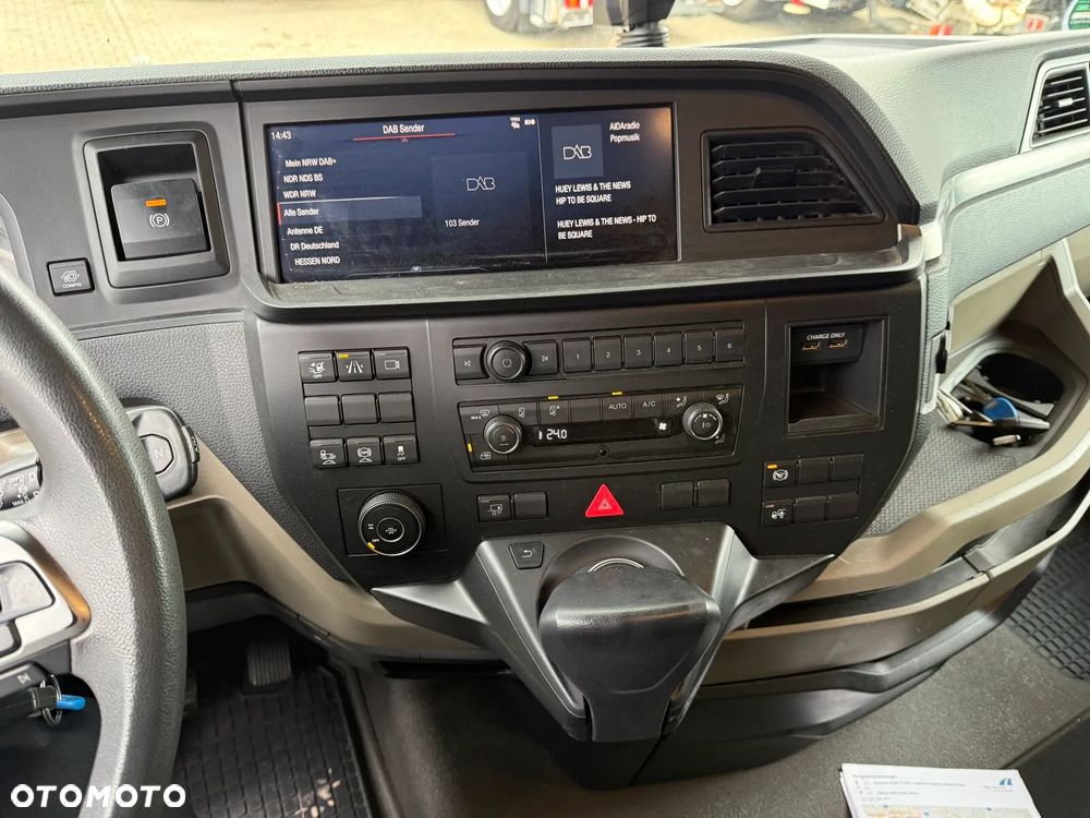 MAN TGX 18.470 4x4H EURO6 CIĄGNIK SIODŁOWY Z HYDRAULIKĄ WYWROTU 56900 EUR - 11