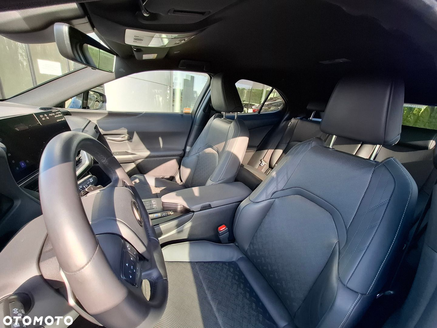 Lexus UX 300e 72.8 kWh Prestige 2WD - 11