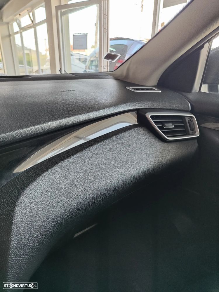 Nissan Qashqai 1.5 dCi N-Connecta RS+PS - 33