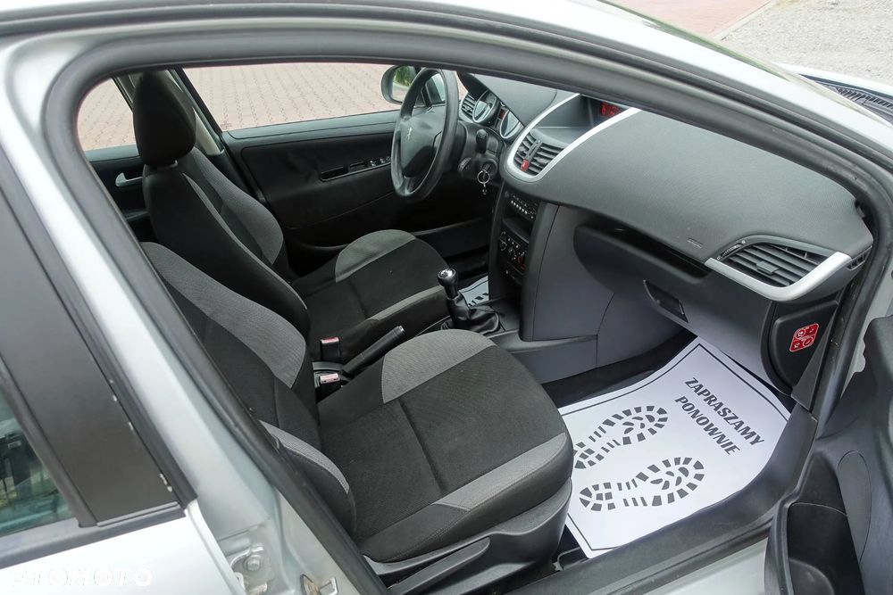 Peugeot 207 1.4 HDi Trendy - 10