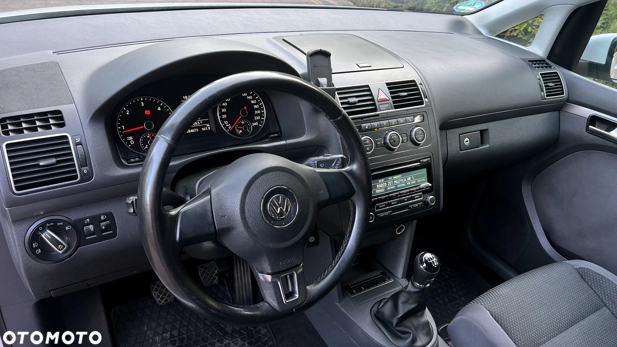 Volkswagen Touran 1.6 TDI DPF Comfortline - 6