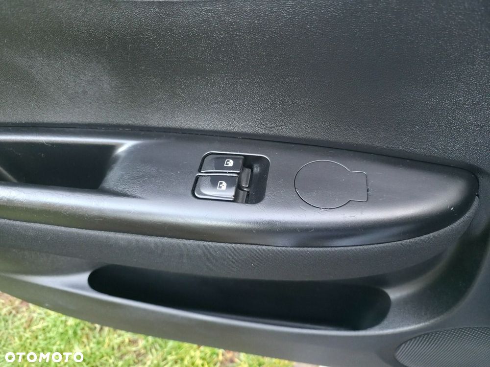 Hyundai i20 - 23