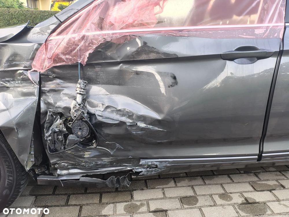 Volkswagen Passat - 29