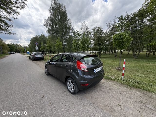 Ford Fiesta - 6