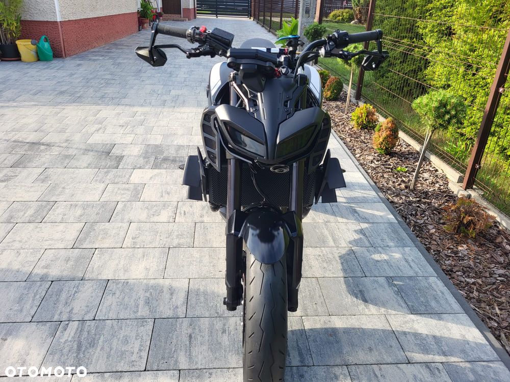 Yamaha MT - 11