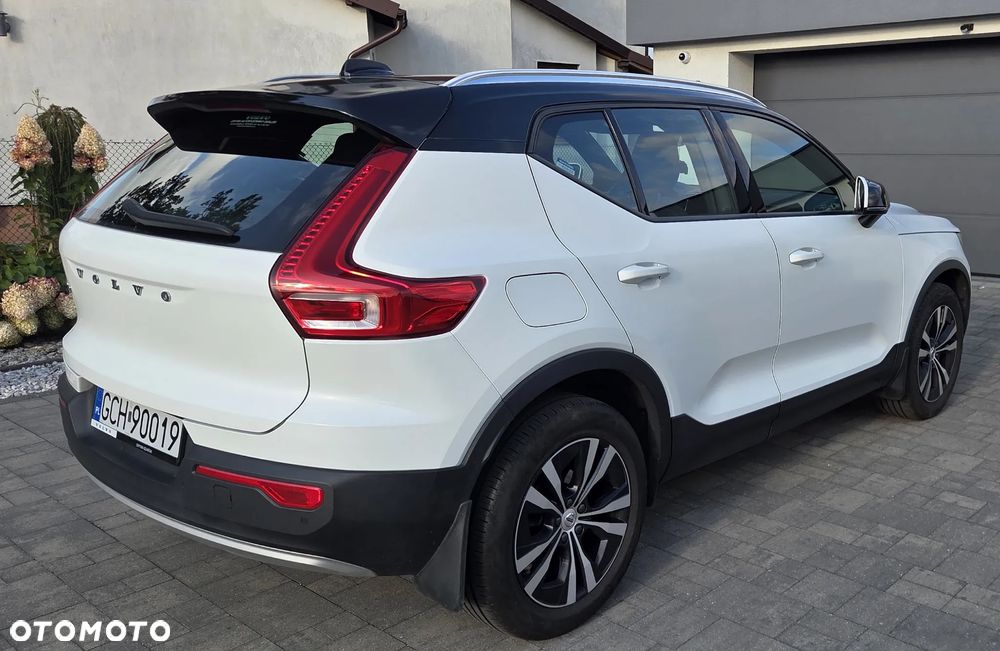 Volvo XC 40 T3 Momentum - 1
