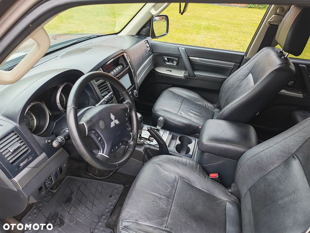 Mitsubishi Pajero 3.2 DID Instyle EU6 - 6