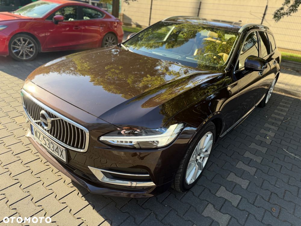 Volvo V90 T4 Momentum - 1