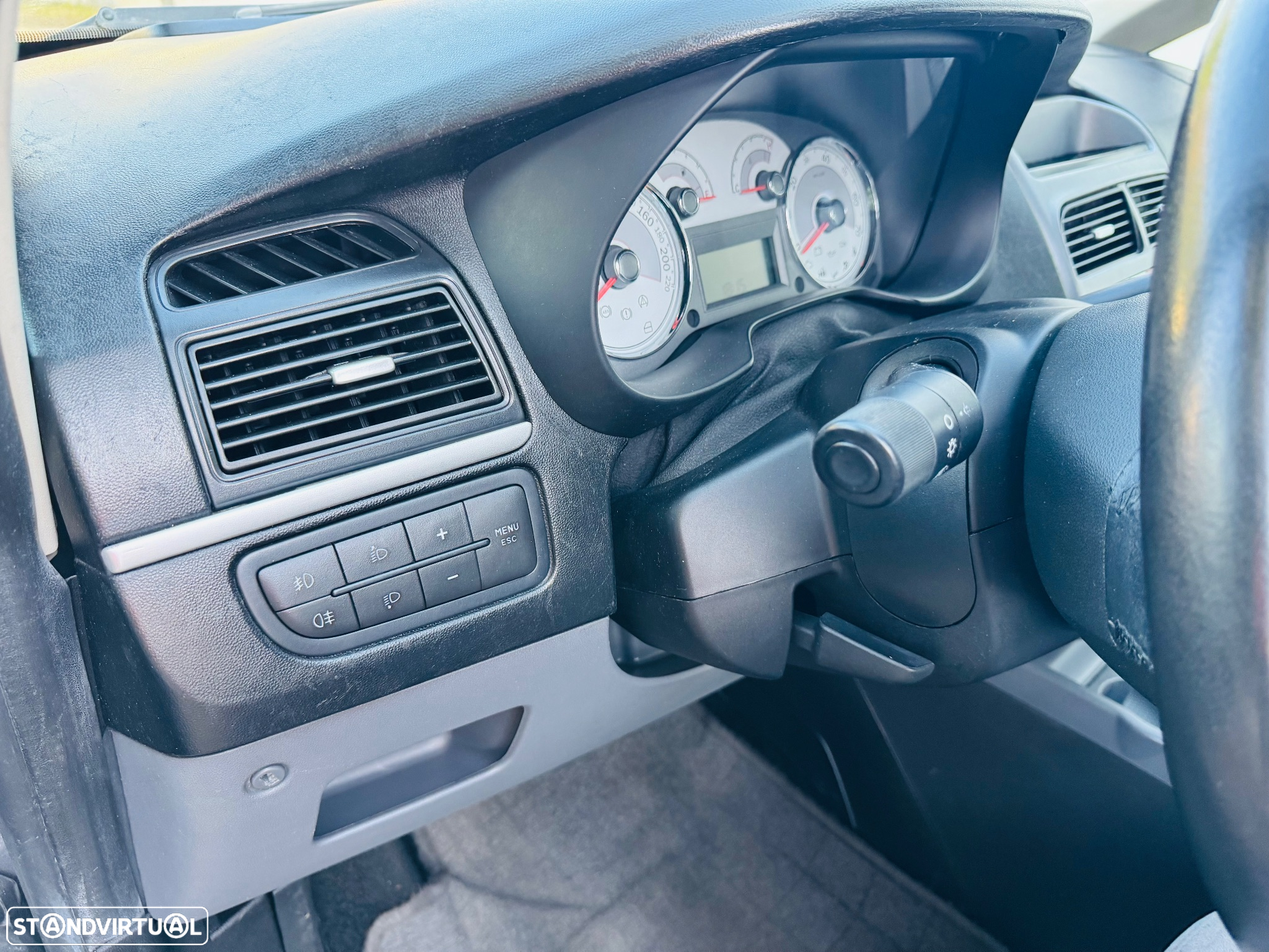 Fiat Linea 1.3 M-Jet Emotion Dualogic - 15