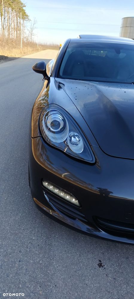 Porsche Panamera 4 PDK - 16